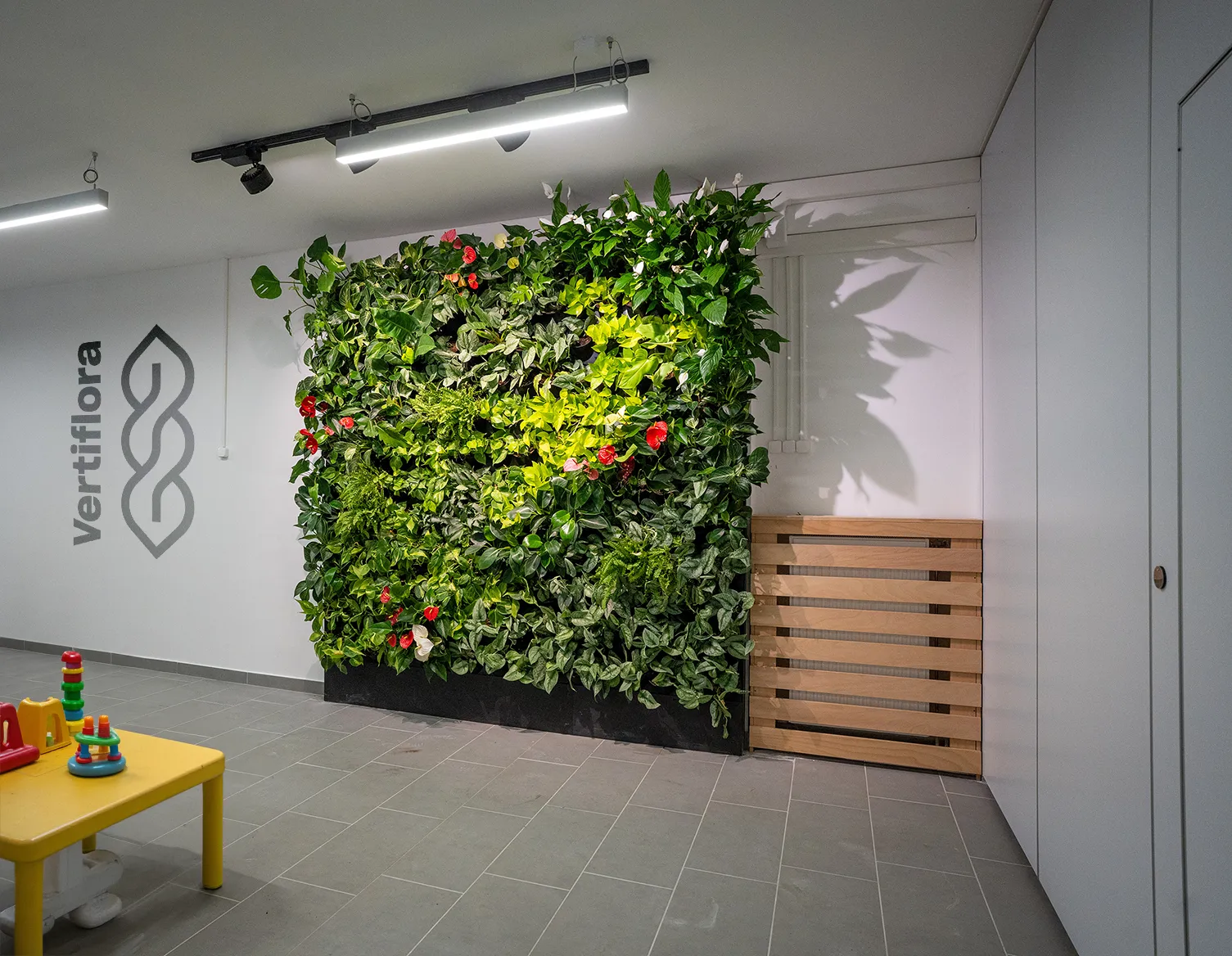 Bükköny utca óvoda zöldfal