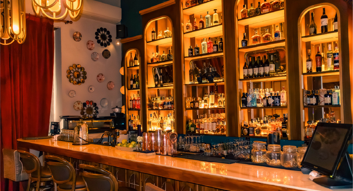 Bar Sator: El Secreto Detrás de la Puerta que No Todos Encuentran en Cartagena  la Ciudad Amurallada