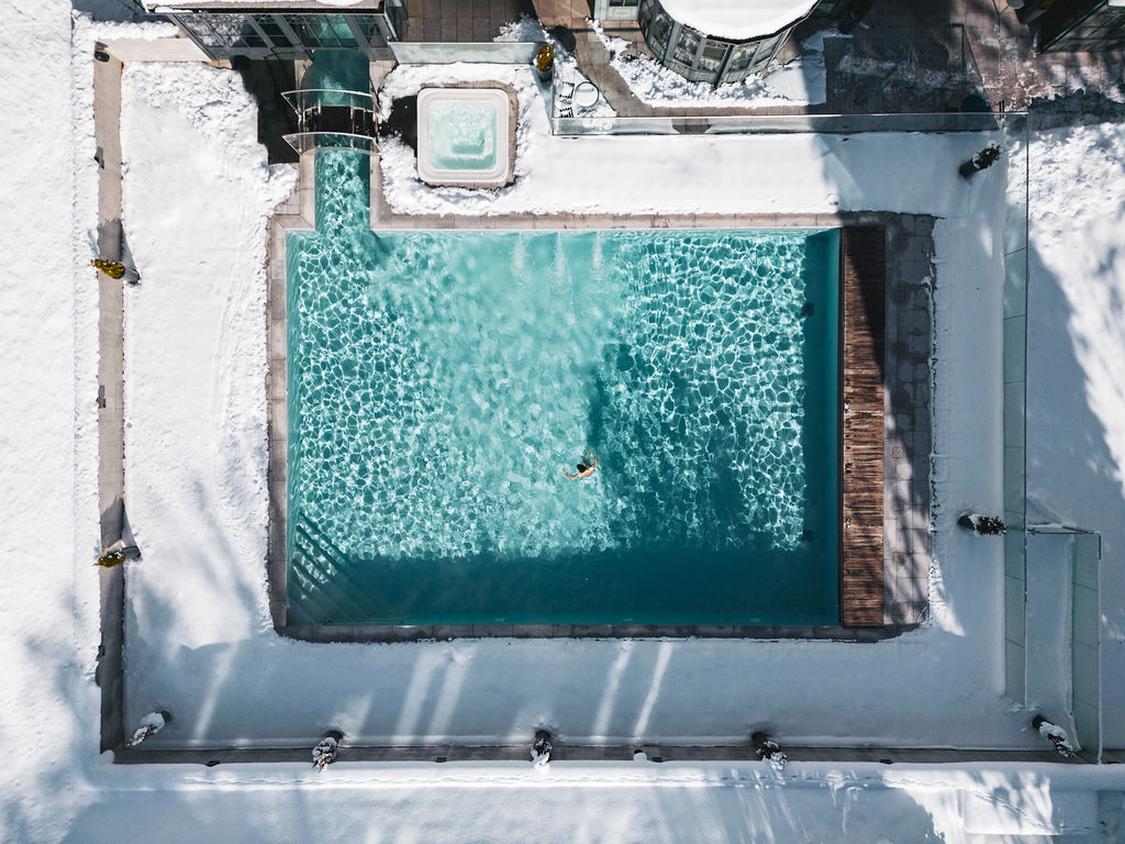 Piscine extérieure chauffée à l'Hôtel Mont-Blanc Chamonix