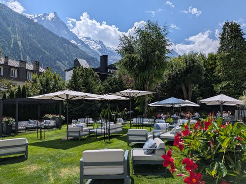 Barbecue dans les jardins de l'Hôtel Mont-Blanc
