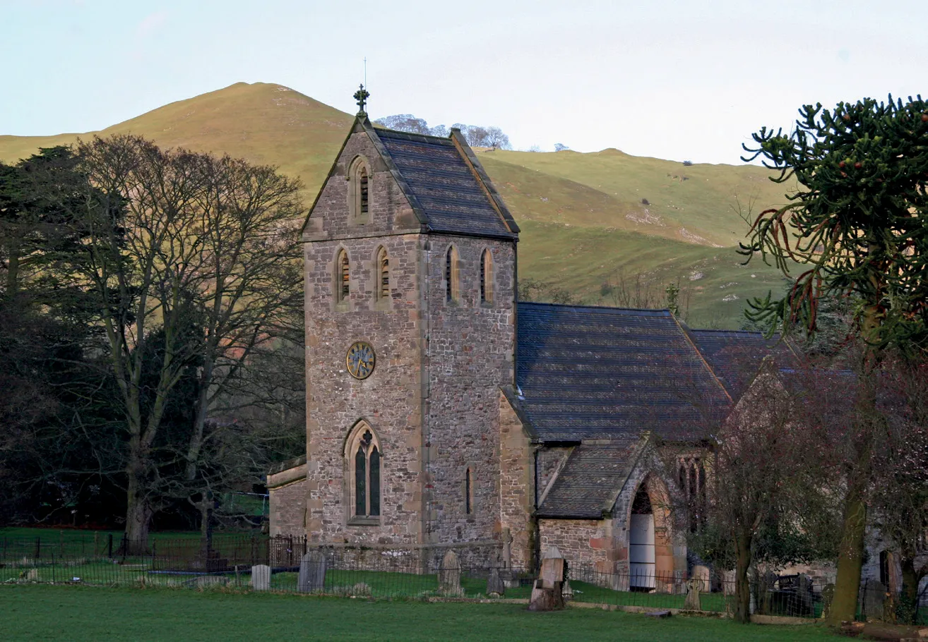 Church of the Holy Cross, Ilam