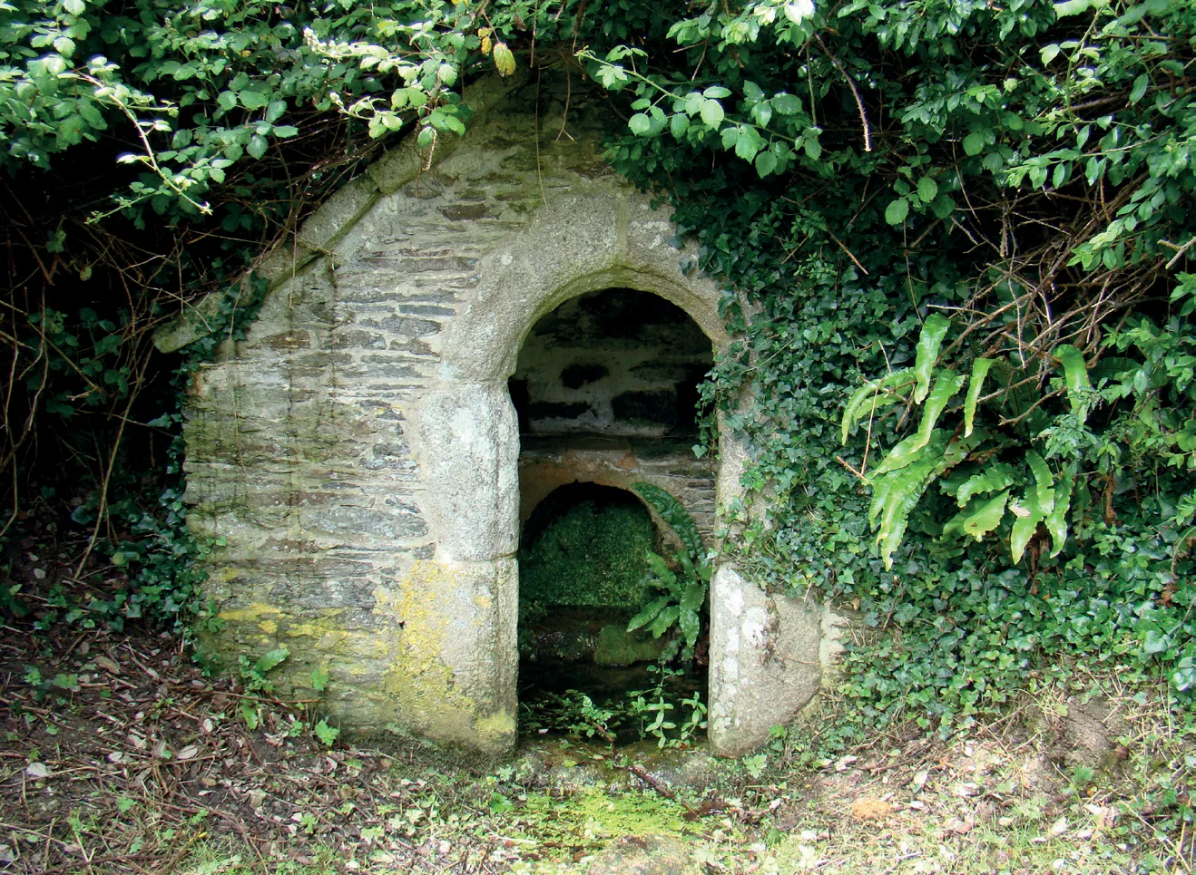 Two holy wells, Holywell Bay