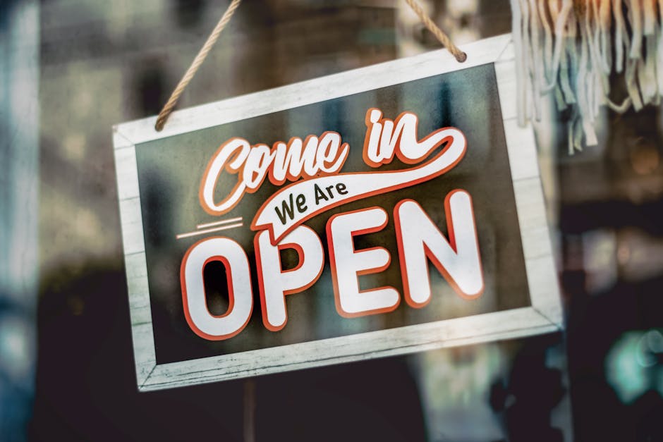 Creating Captivating Digital Signage Content: Elevate Your Retail Brand's Presence!