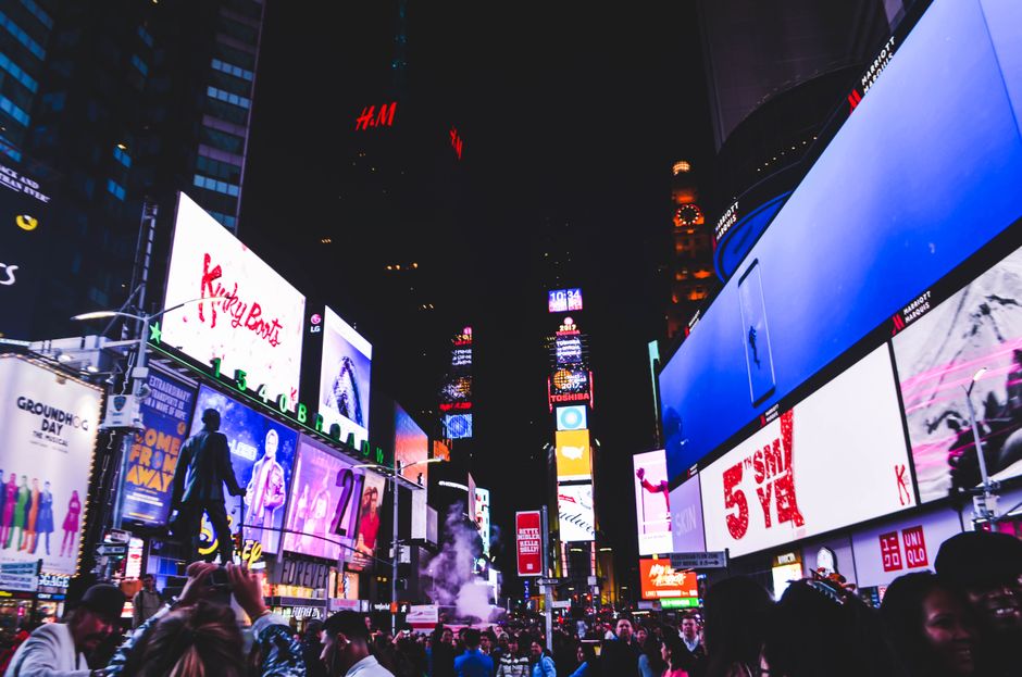 Creating Captivating Digital Signage: A Retailer's Guide to Dynamic Content | Spaik Digital Advertising
