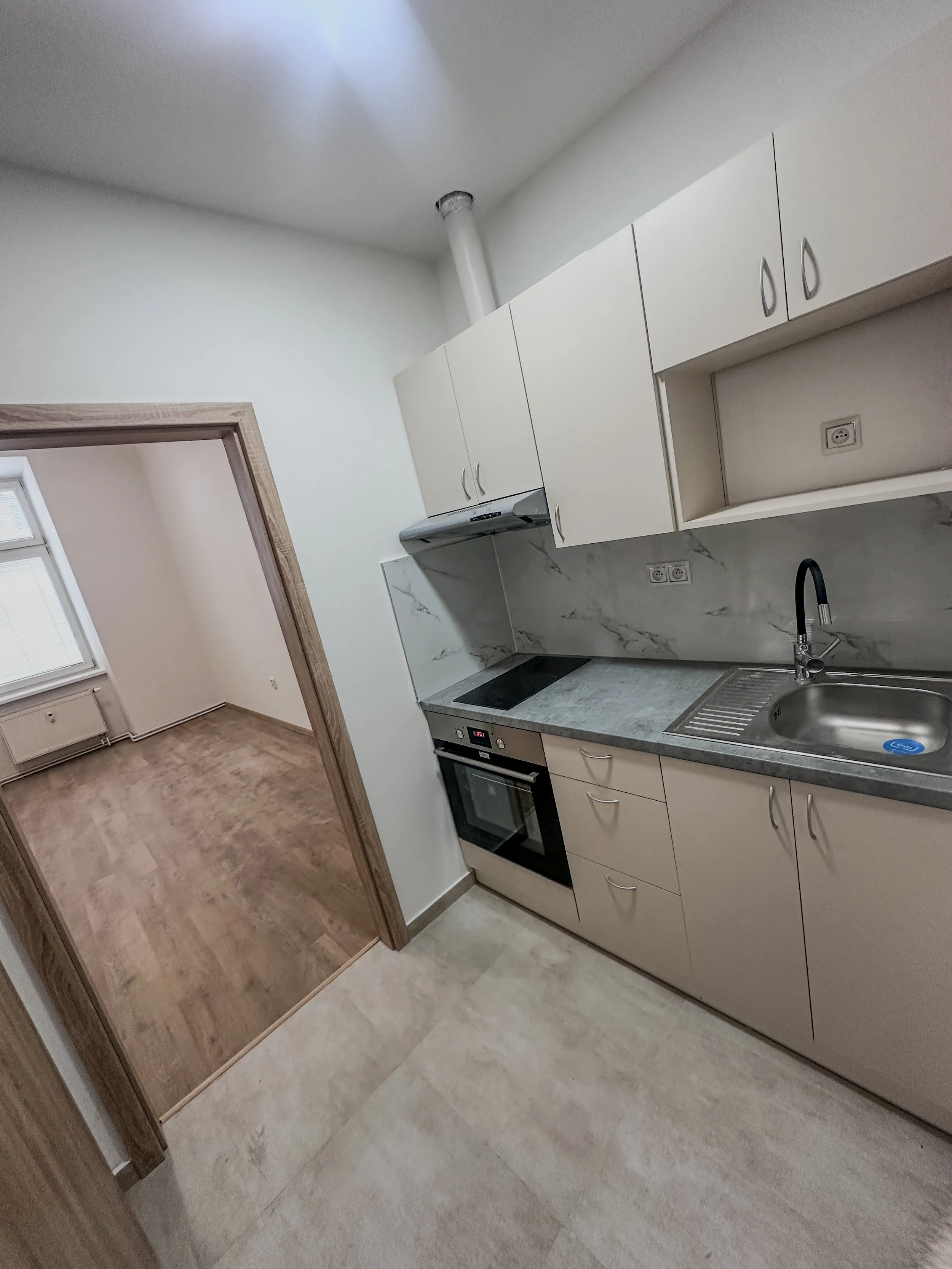 Cejl 71 - Pokoj: 212