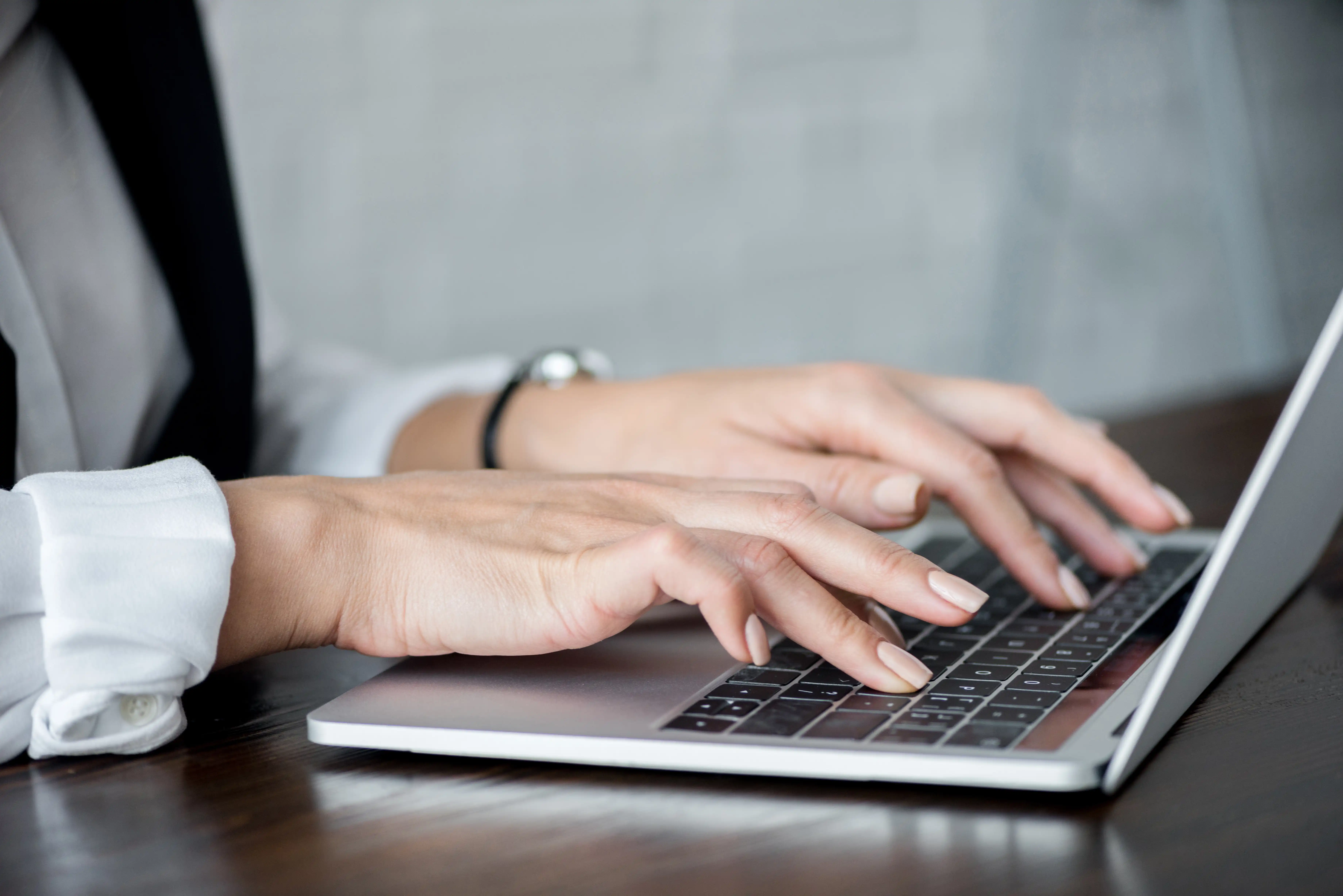 Wniosek o dofinansowanie KFS 2026 składany elektronicznie przez praca.gov.pl