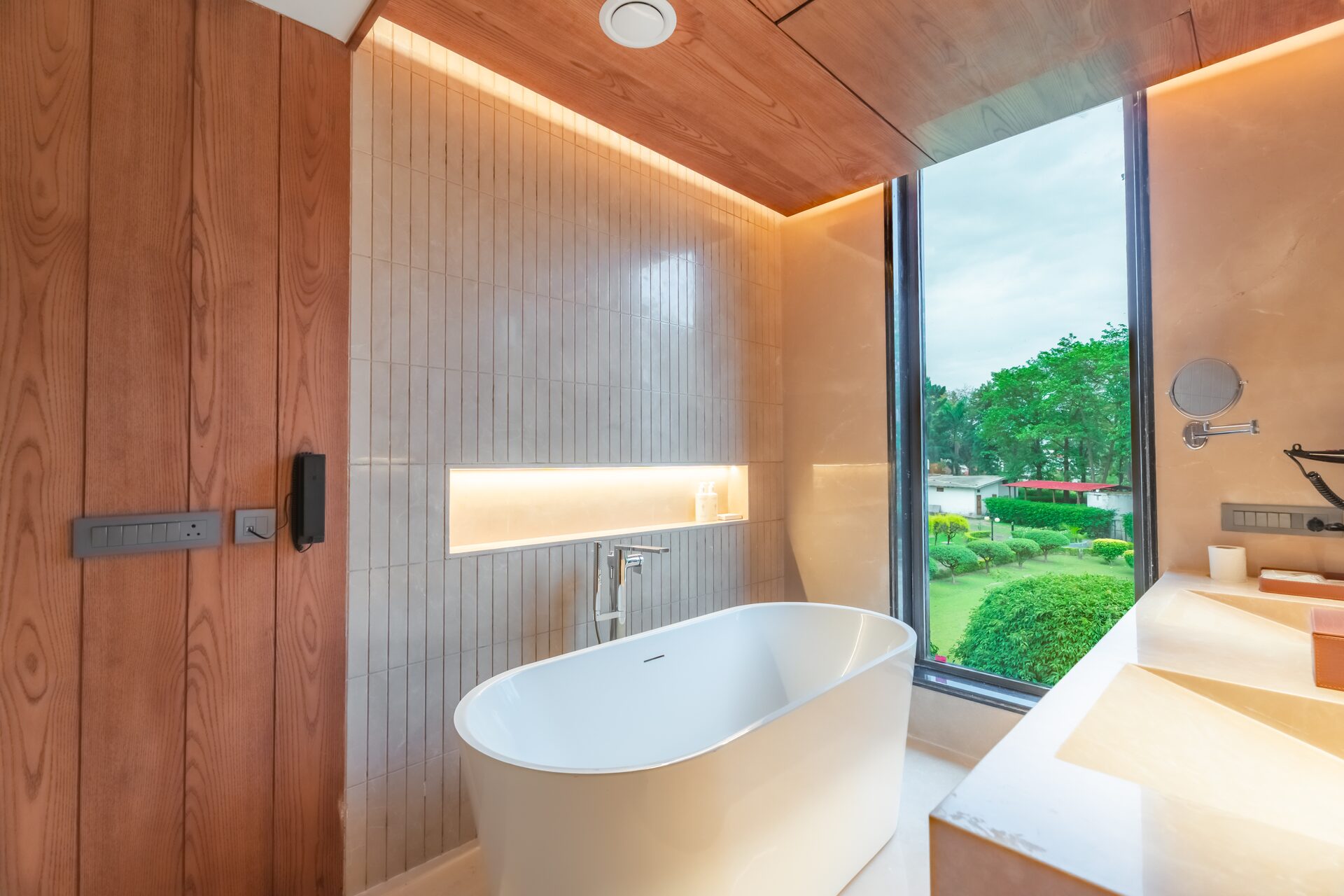 Luxury Suite with Private Balcony
