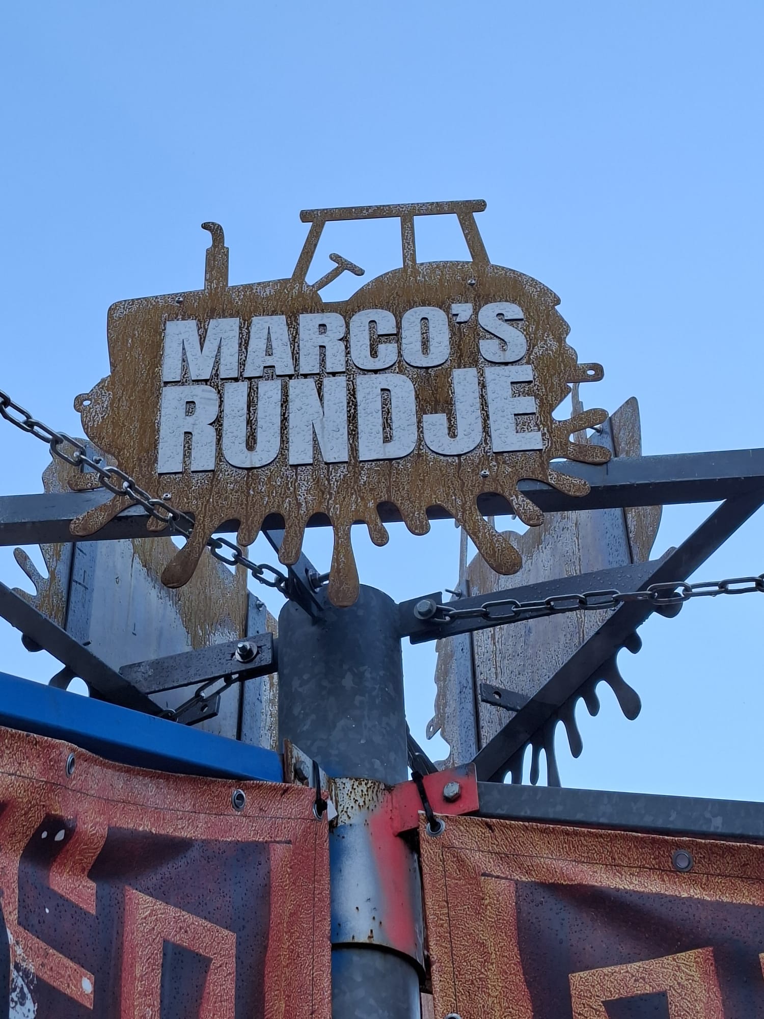 Het logo van het obstakel Marco's Rundje