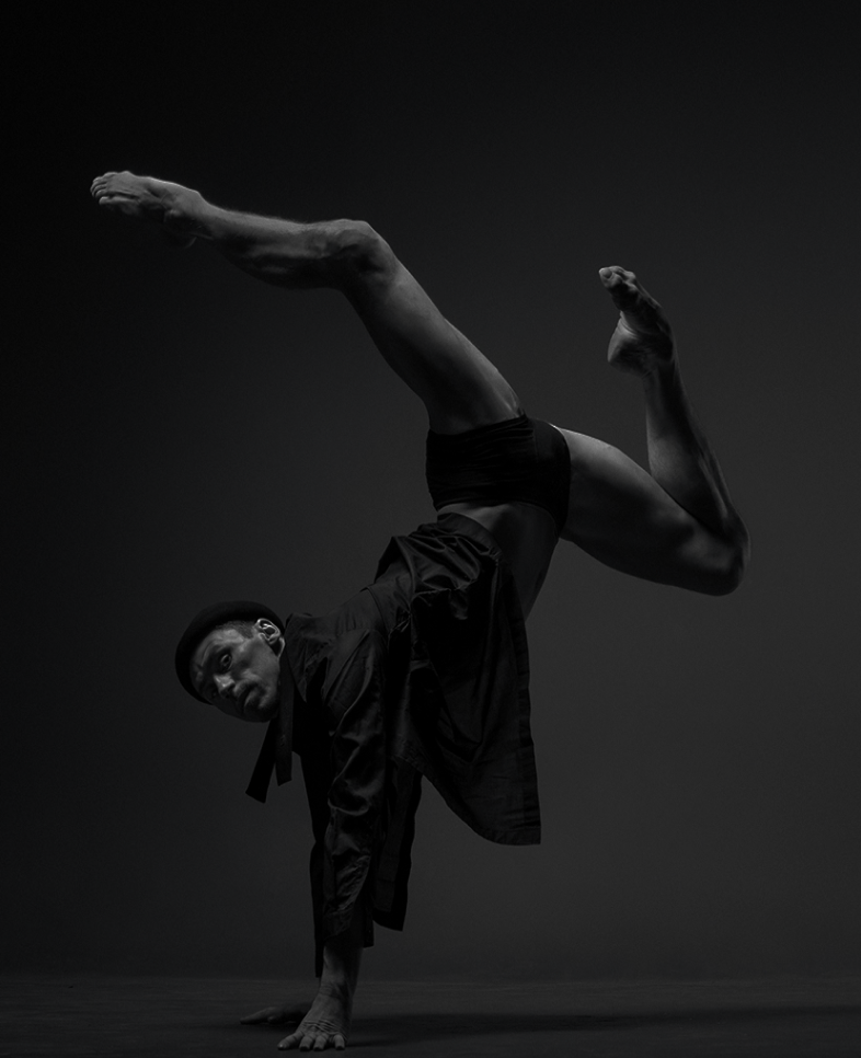 Студія танців у Івано-Франківську. Найкращі викладачі. Участь у змаганнях. Підберемо зручний графік тренування. Є можливість індивідуальних тренуванью Низькі ціни. Круті емоції. Дружні групи. 