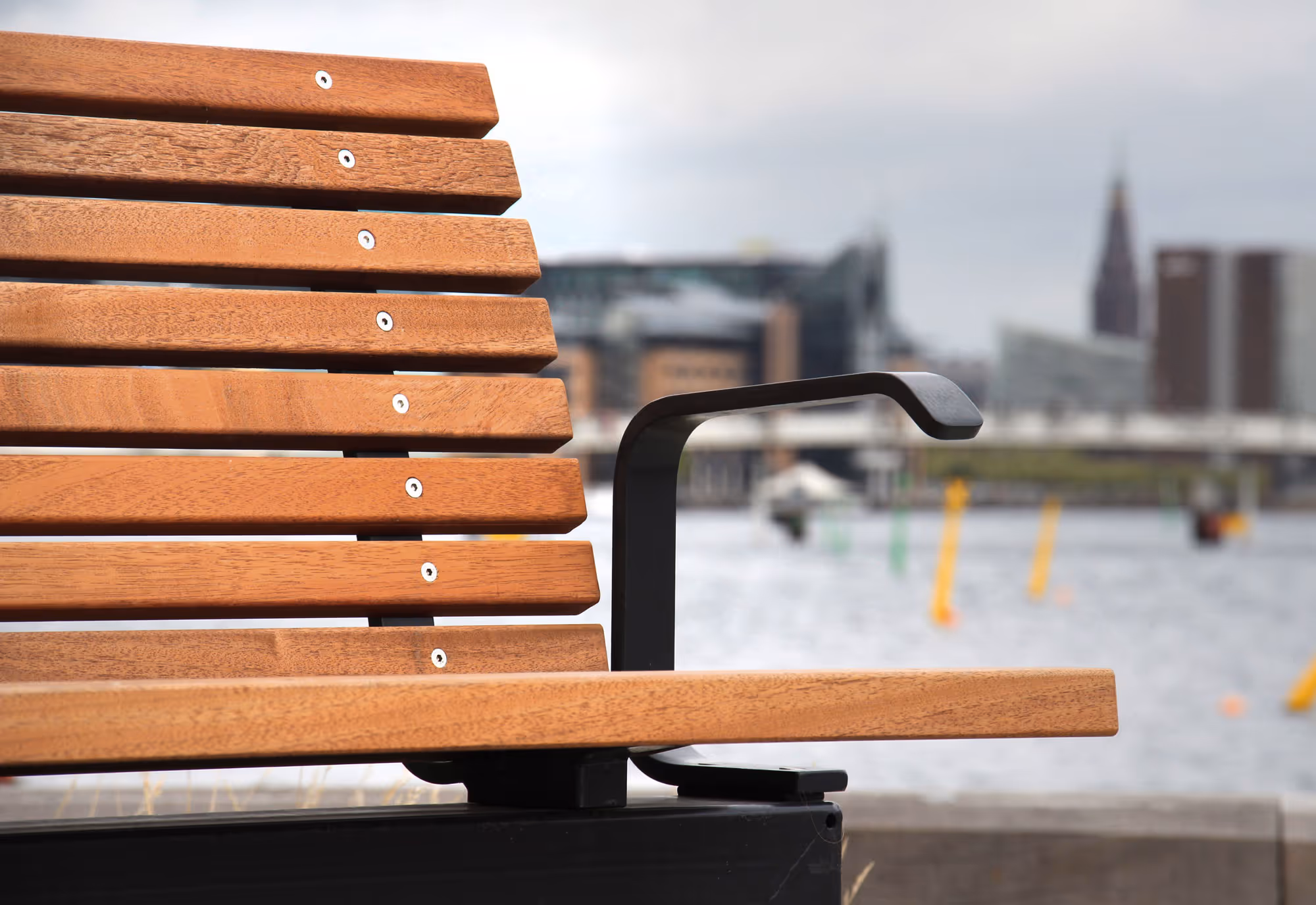 Fjordpark Bench image