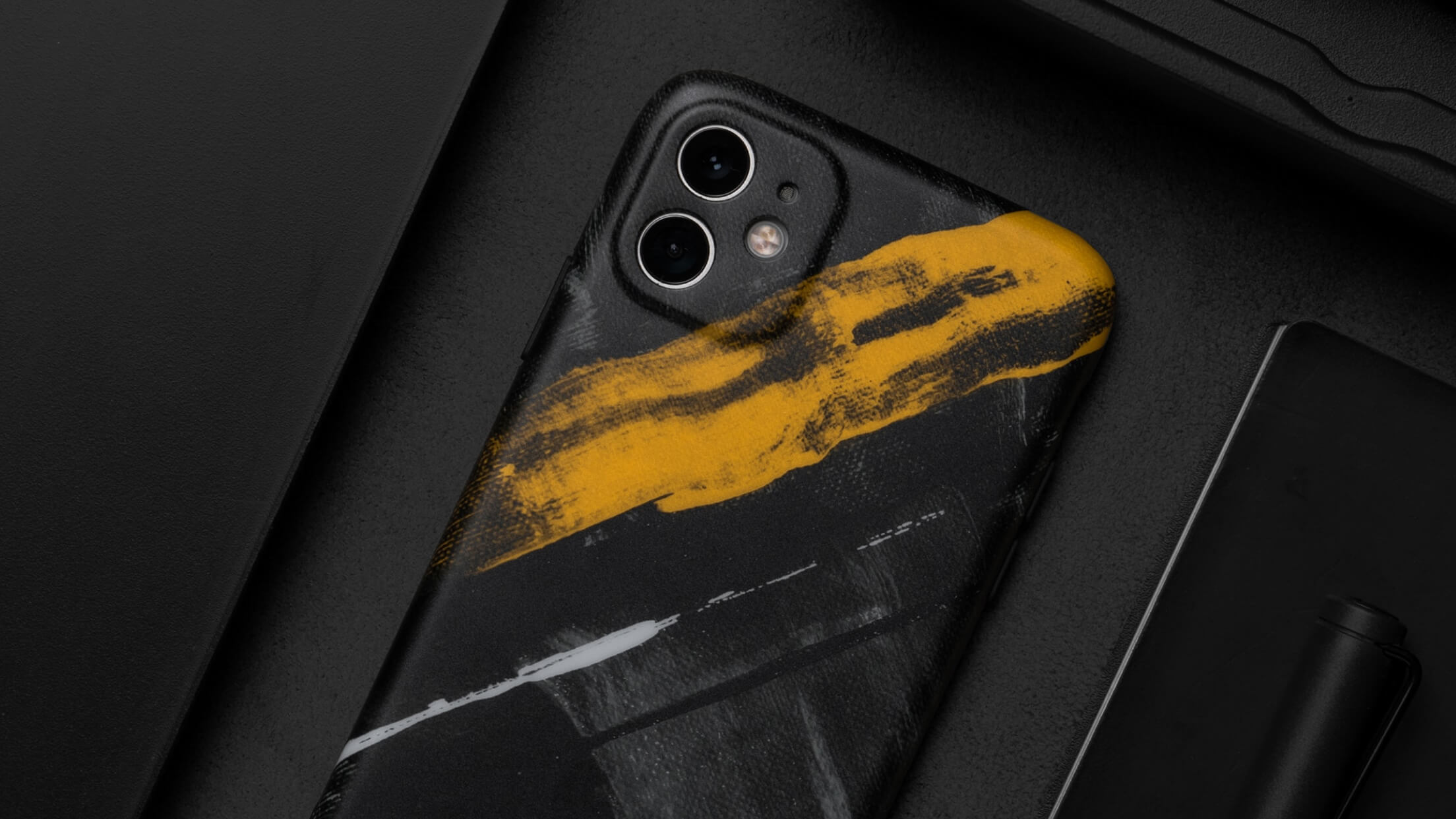 8 amazing PSD mockups to use for your designs