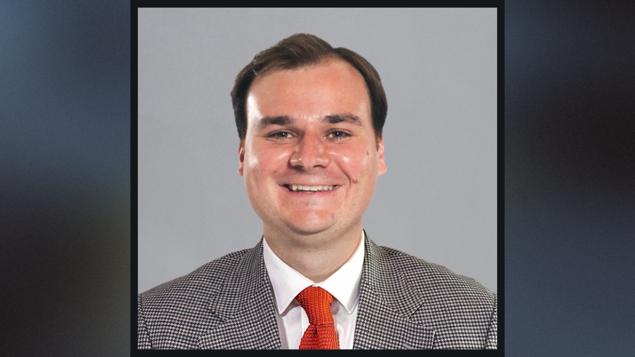 Alex Schweppe Headshot