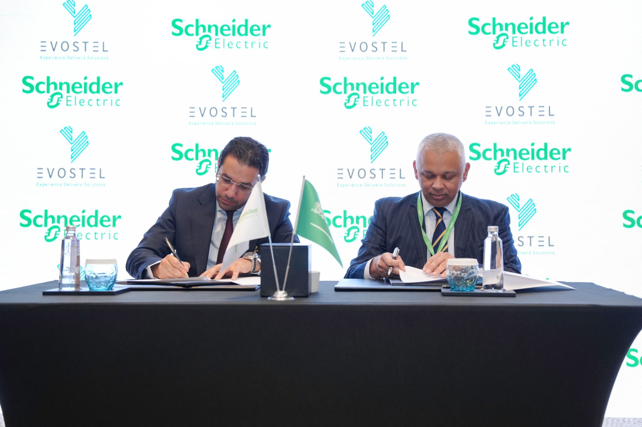 EVOSTEL Signs MoU with Schneider Electric to Advance Data Center Solutions in Saudi Arabia