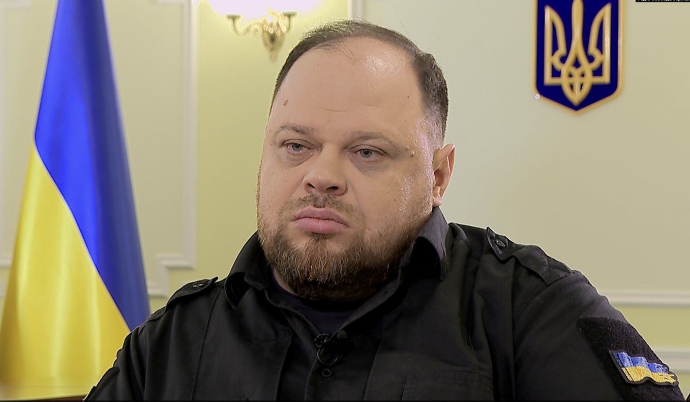 Стефанчук суворо відповів Зеленському на ревнощі до депутатів, які поїхали молитися у США