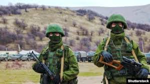 У Севастополі окупанти змушують людей зносити власні будинки під військову базу