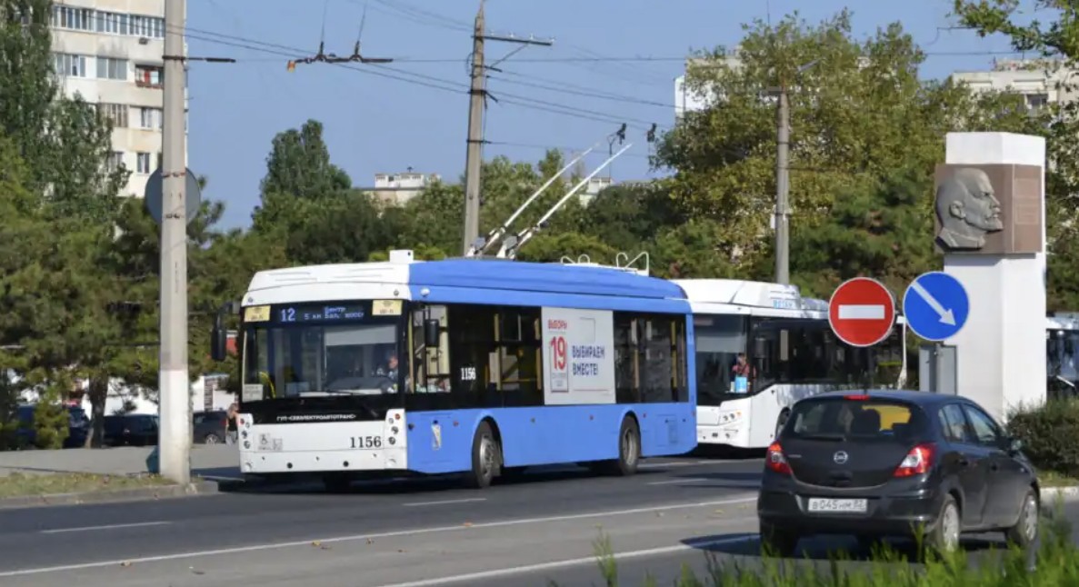 В окупованому Сімферополі скасували тролейбуси на Алушту: водіїв погнали в армію