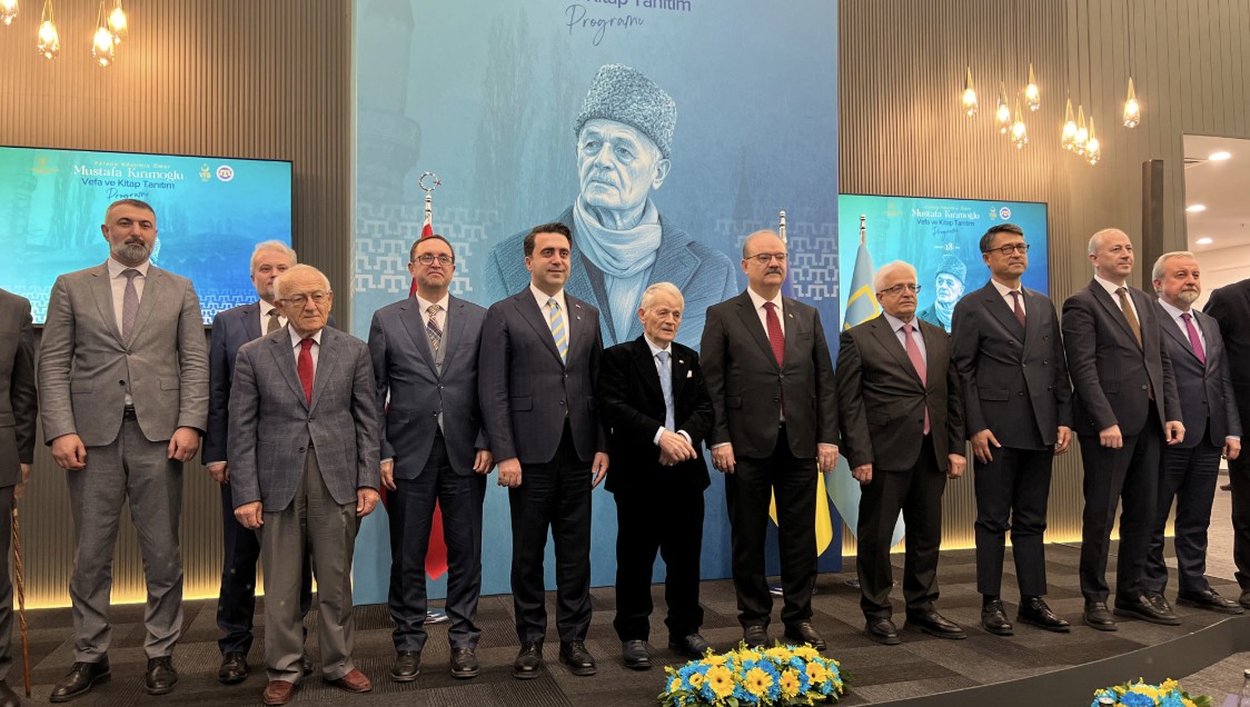 У Туреччині презентували книгу про Мустафу Джемілєва і історію національного руху кримських татар