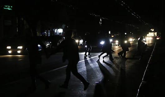 Один за кермом у центрі Сімферополя: хроніки “повернення в рідну гавань” від 1 липня