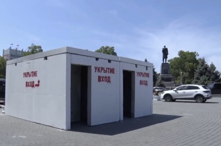 Укриття, схожі на туалети, та розгул шахрайства: хроніки “повернення в рідну гавань” від 11 липня