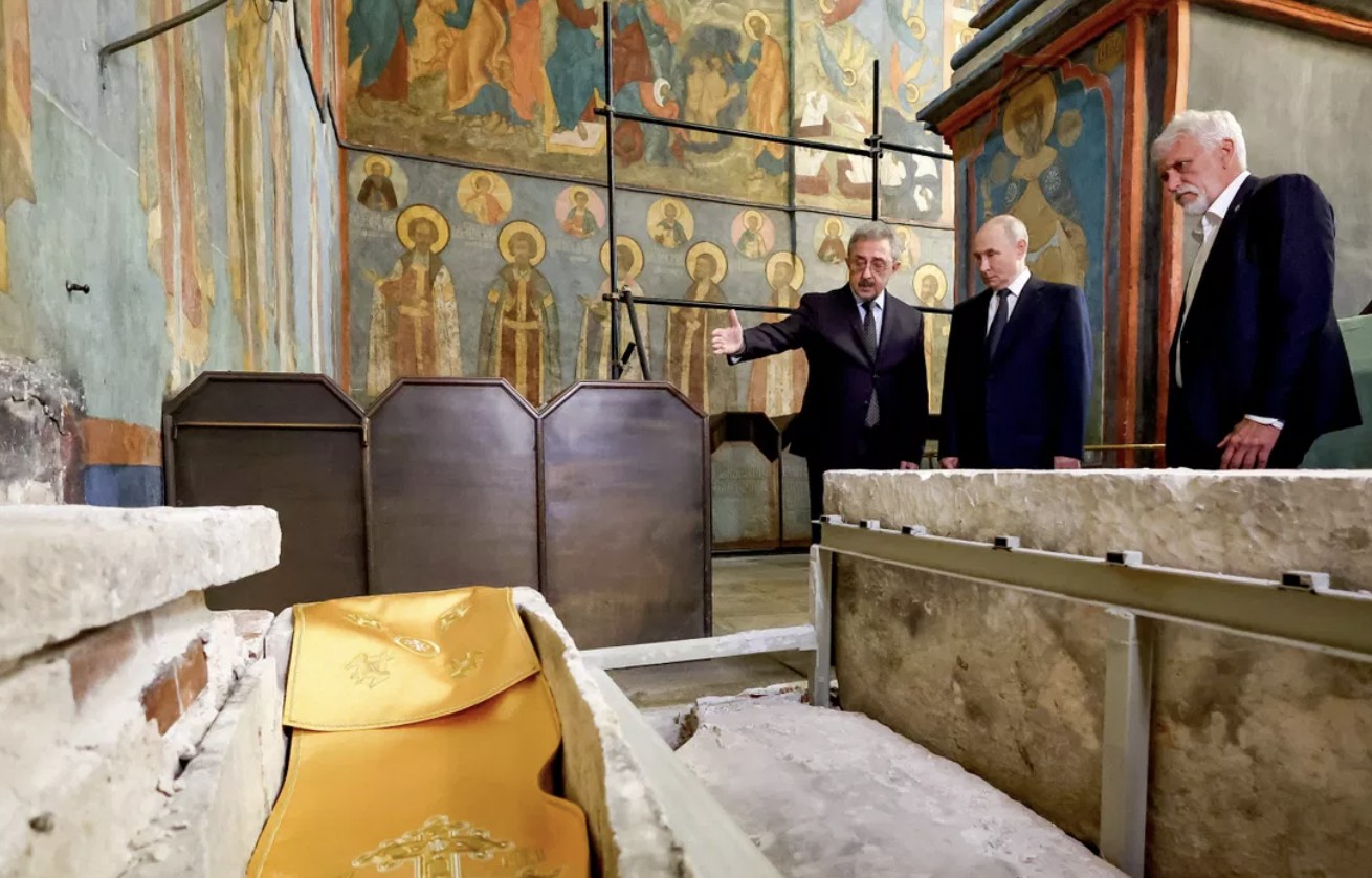Про що були три секретні укази, підписані Путіним після візиту директора ЦРУ