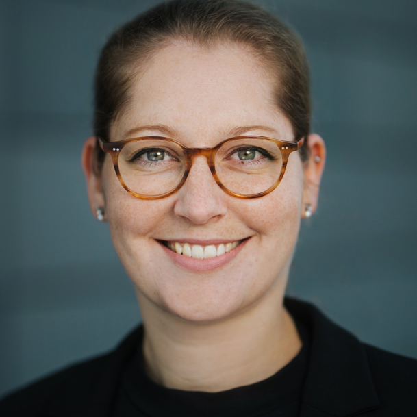 Personality Computing: Wenn Psychologie auf künstliche Intelligenz trifft - Prof. Dr. Ramona Schödel, Charlotte Fresenius Hochschule & LMU München