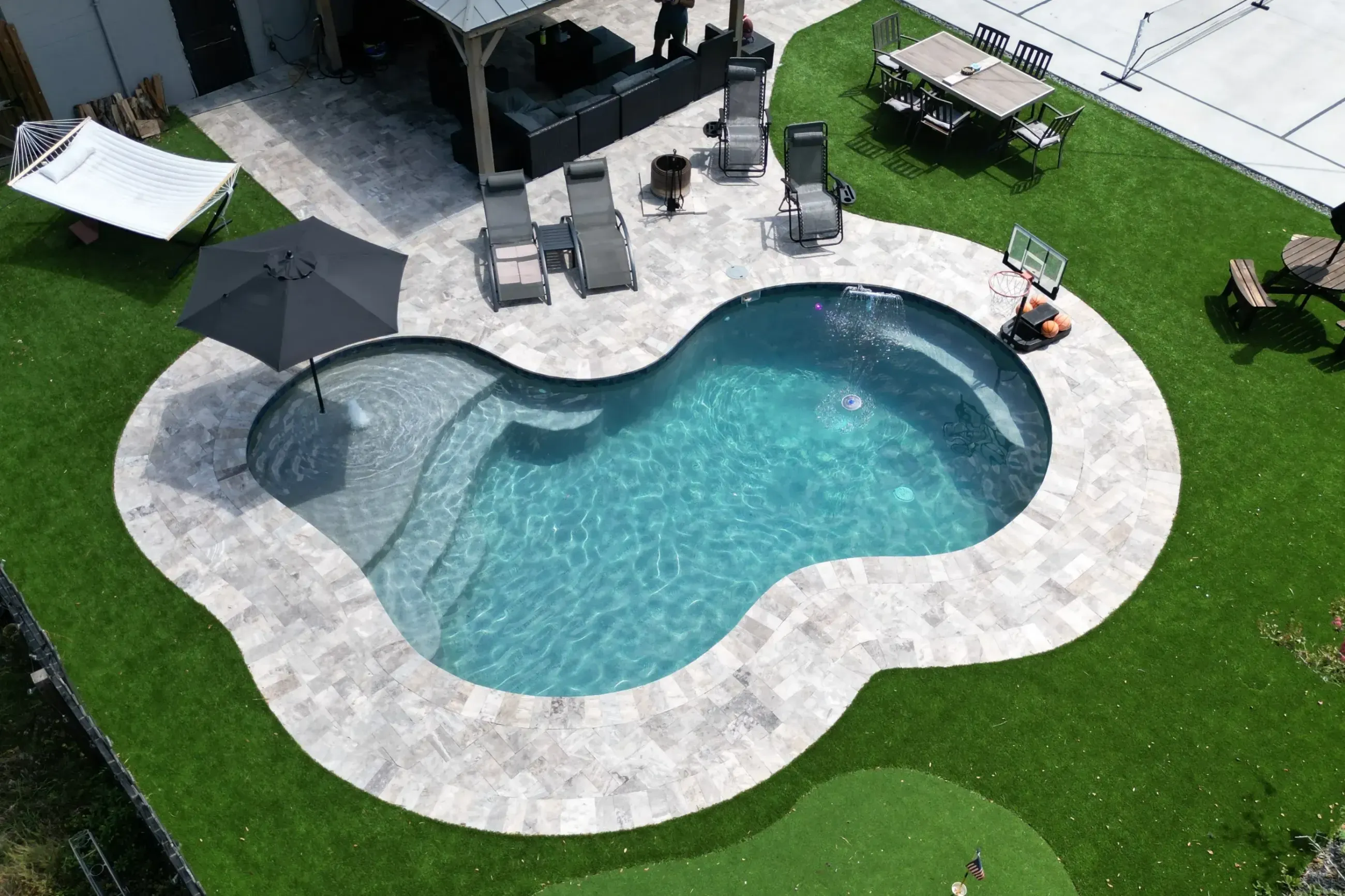 swimming pool