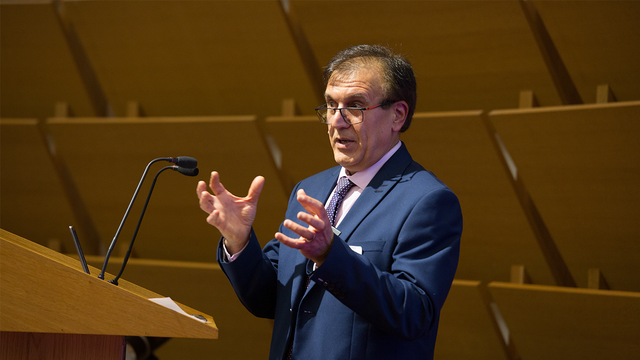 Hossin talking at AI in social Care - Registered Managers Network Image - Careberry