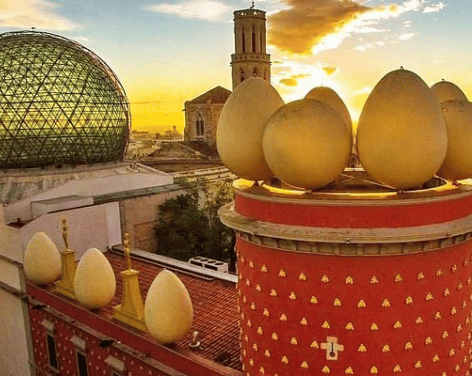 Free entry to Dali Theatre Museum in Figueres, Spain