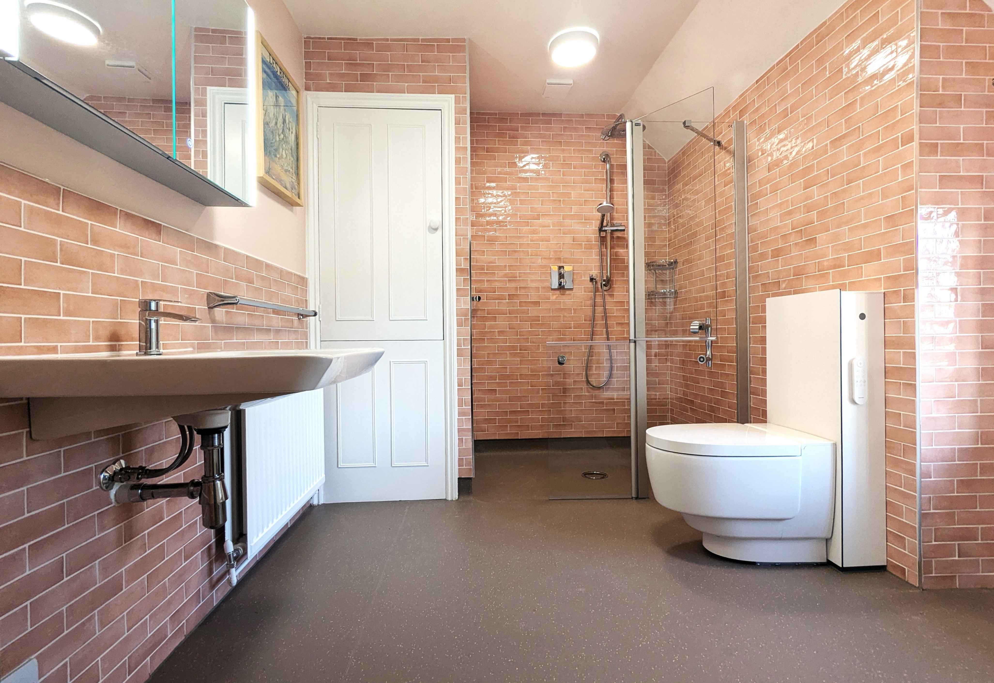 Accessible Bathrooms Installation for the disabled & elderly from Taylor Made Mobility 