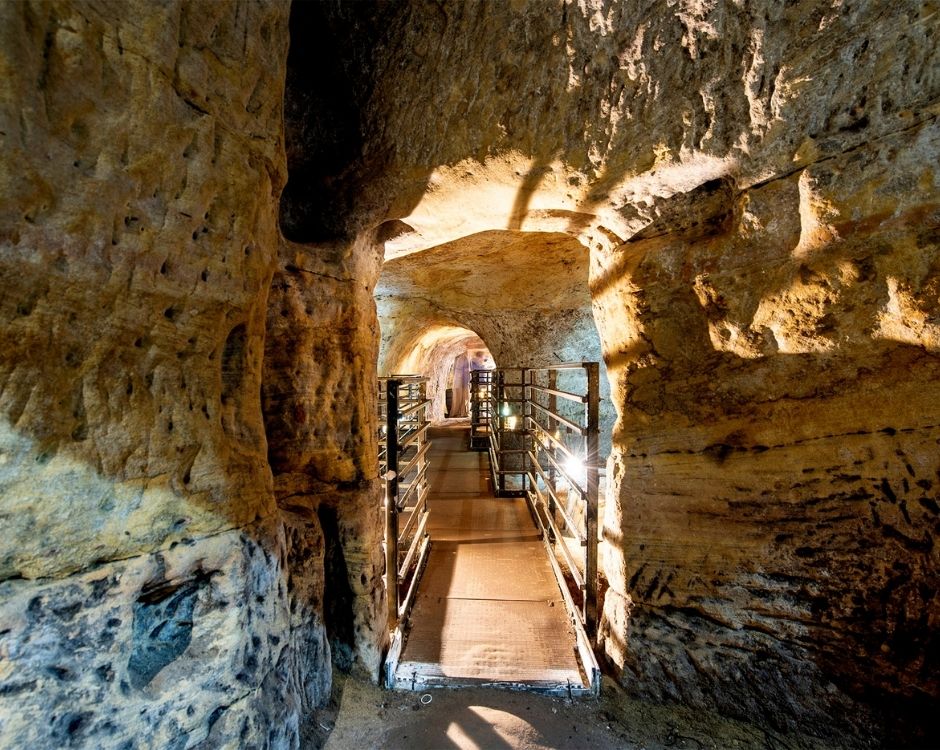Nottingham City of Caves Logo