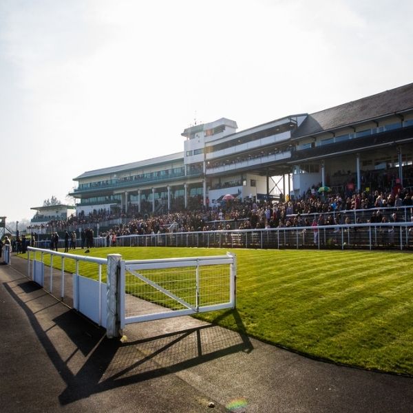 Chepstow Racecourse logo