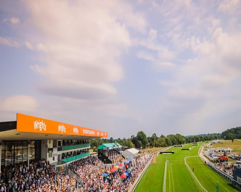 Uttoxeter Racecourse logo