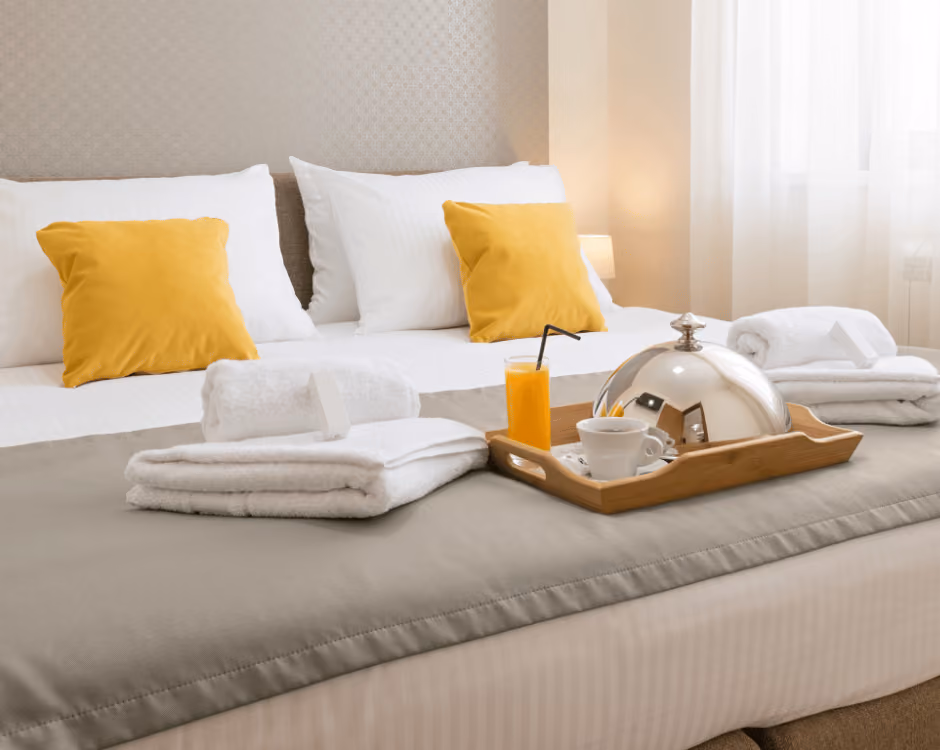 Laterooms.com logo