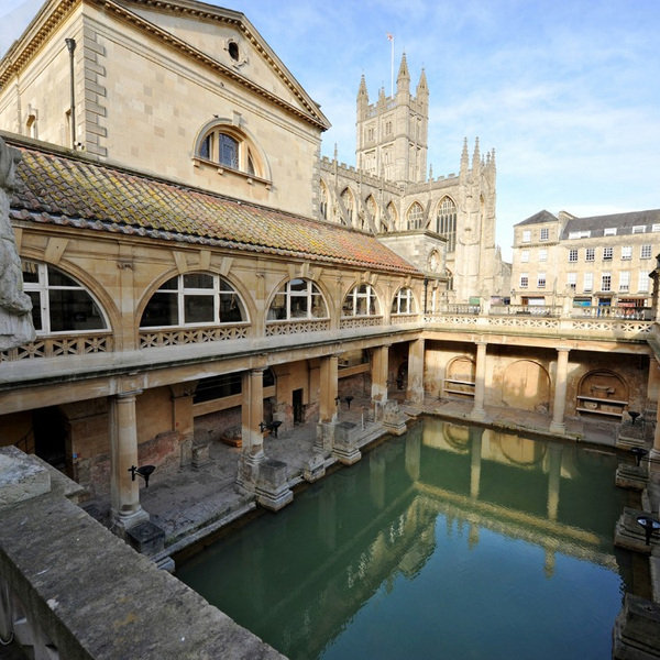 Roman Baths logo
