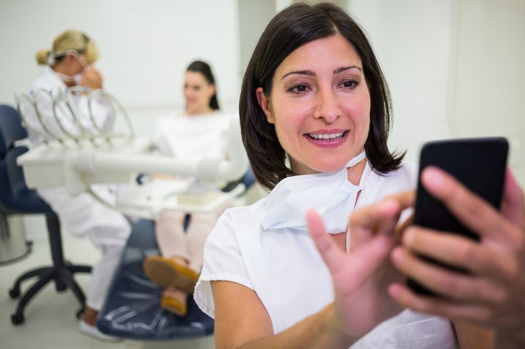 Entenda se dentistas podem realizar teleconsultas! Explore as regulamentações sobre teleodontologia 
