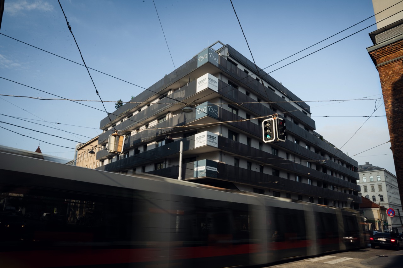 Top-Wohnungen und Geschäftslokale in der Wilhelminenstraße 12-16, 1160 Wien – Projekt von CNQ Realitäten. Fertigstellung 2021.