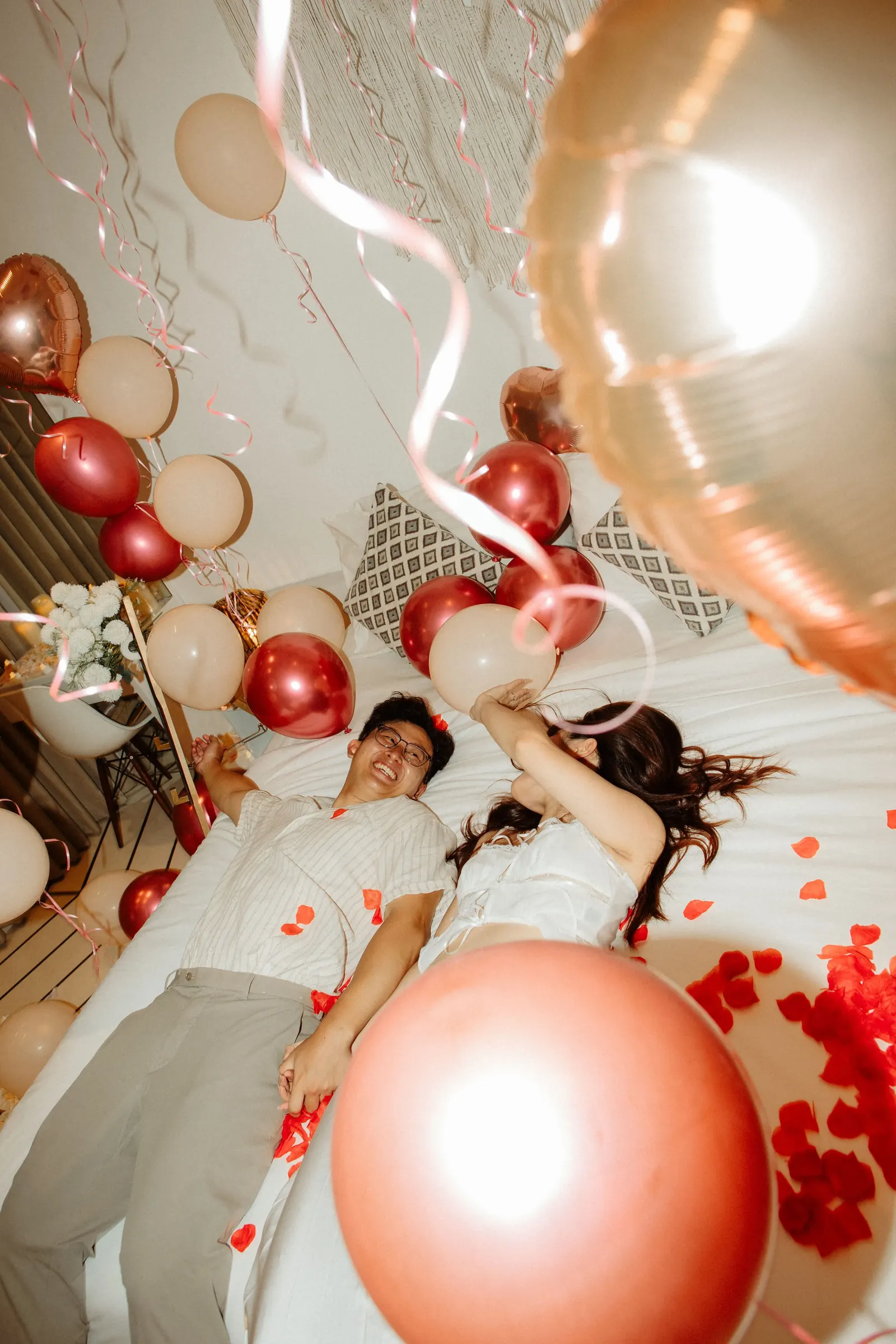Romantic villa proposal setup with balloons