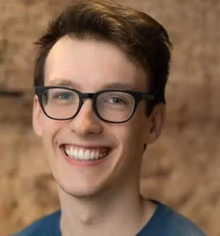 Alex Holt image