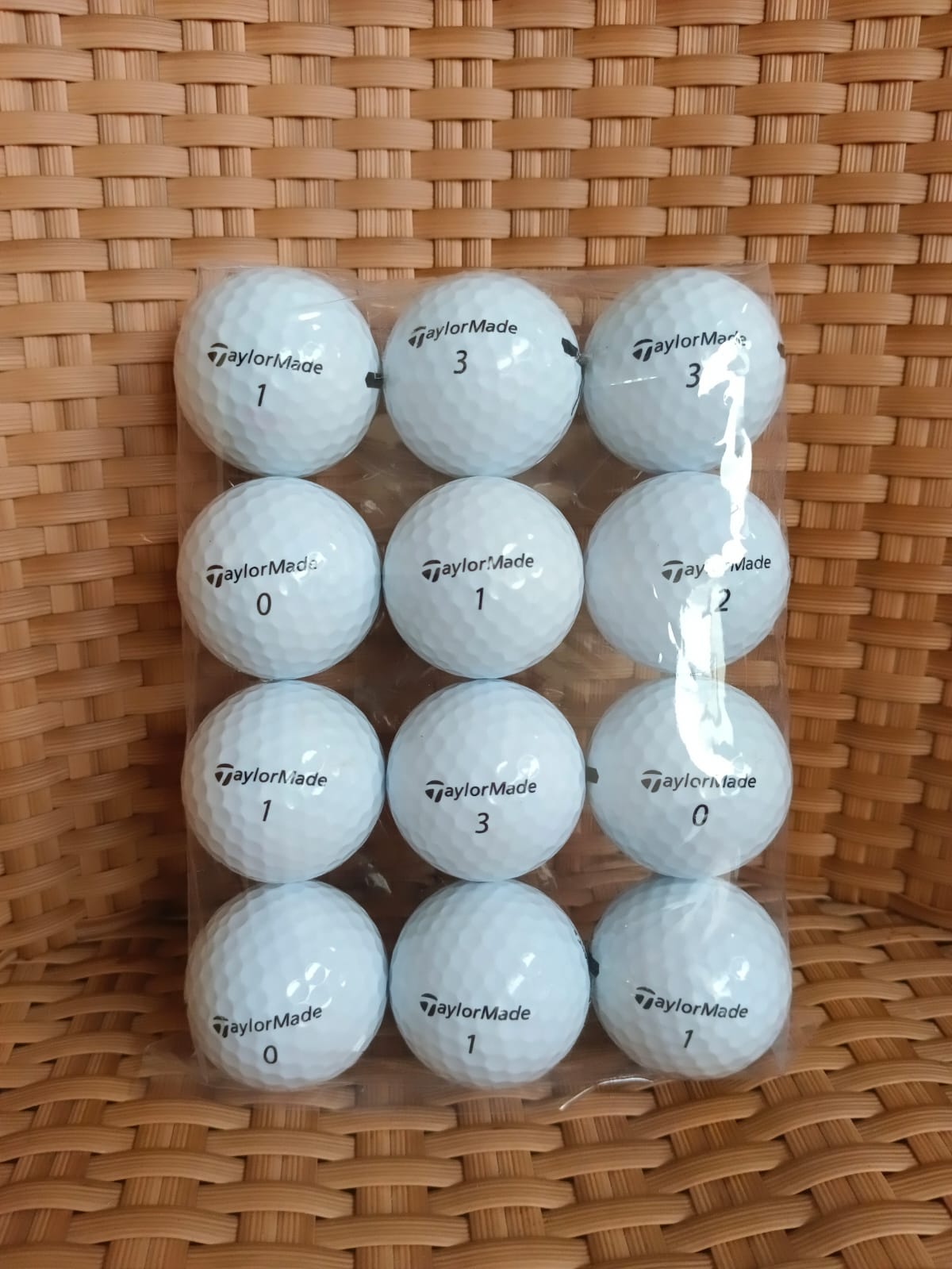 Produk Amie Golf
