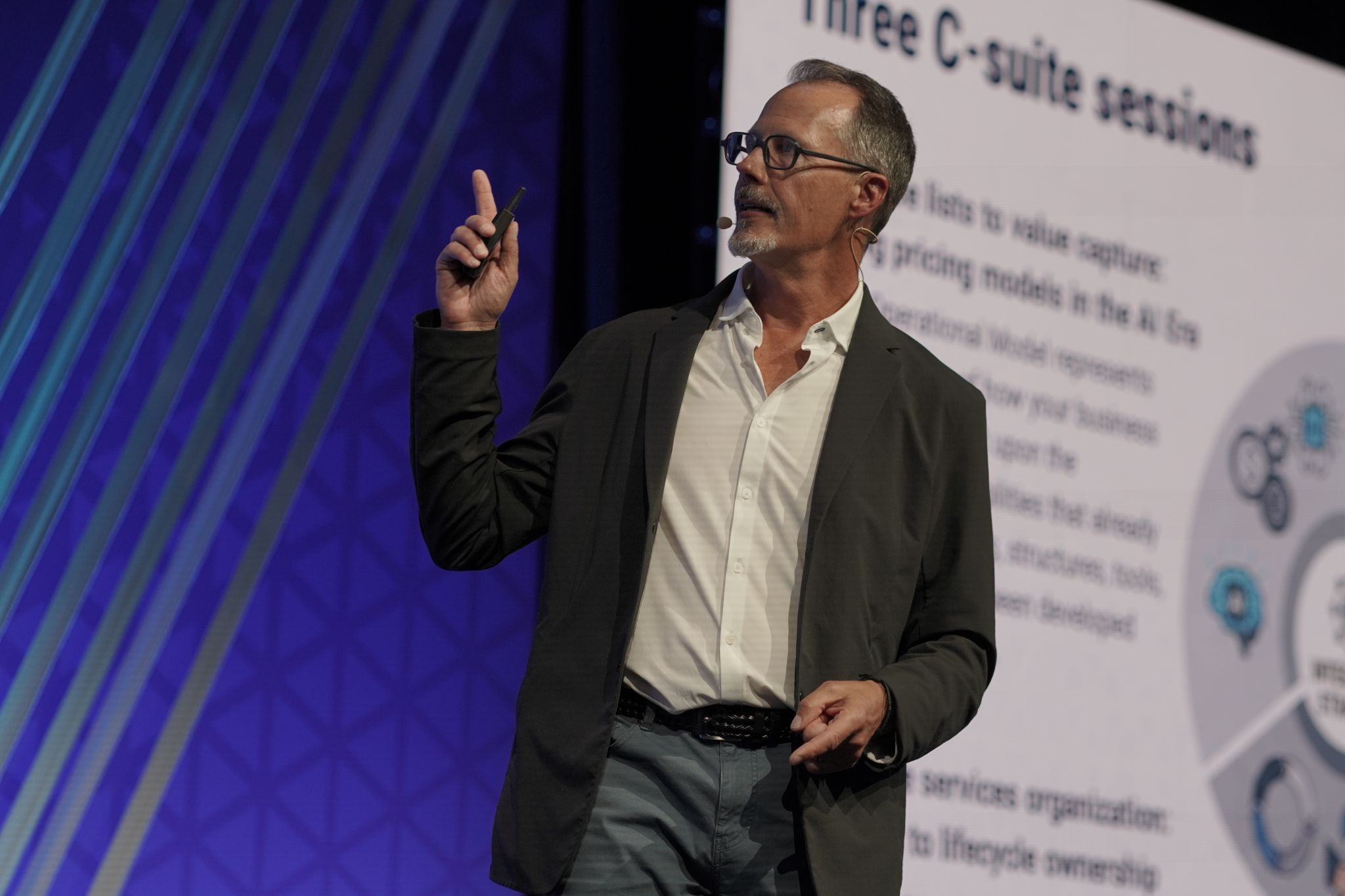 Thomas Lah introduced the DARE framework, TSIA’s perspective on how customer engagement must evolve in the AI era.