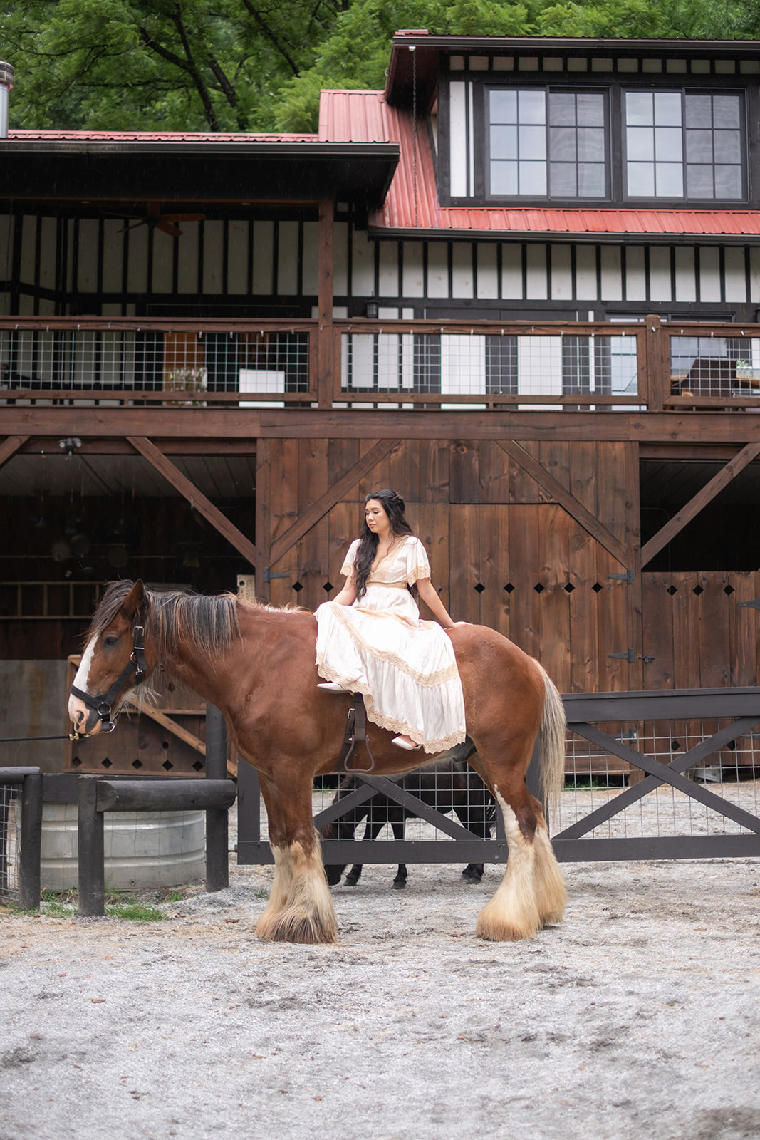 Bride with horse and carriage at Satolah Creek Farm wedding venue in North Gerogia