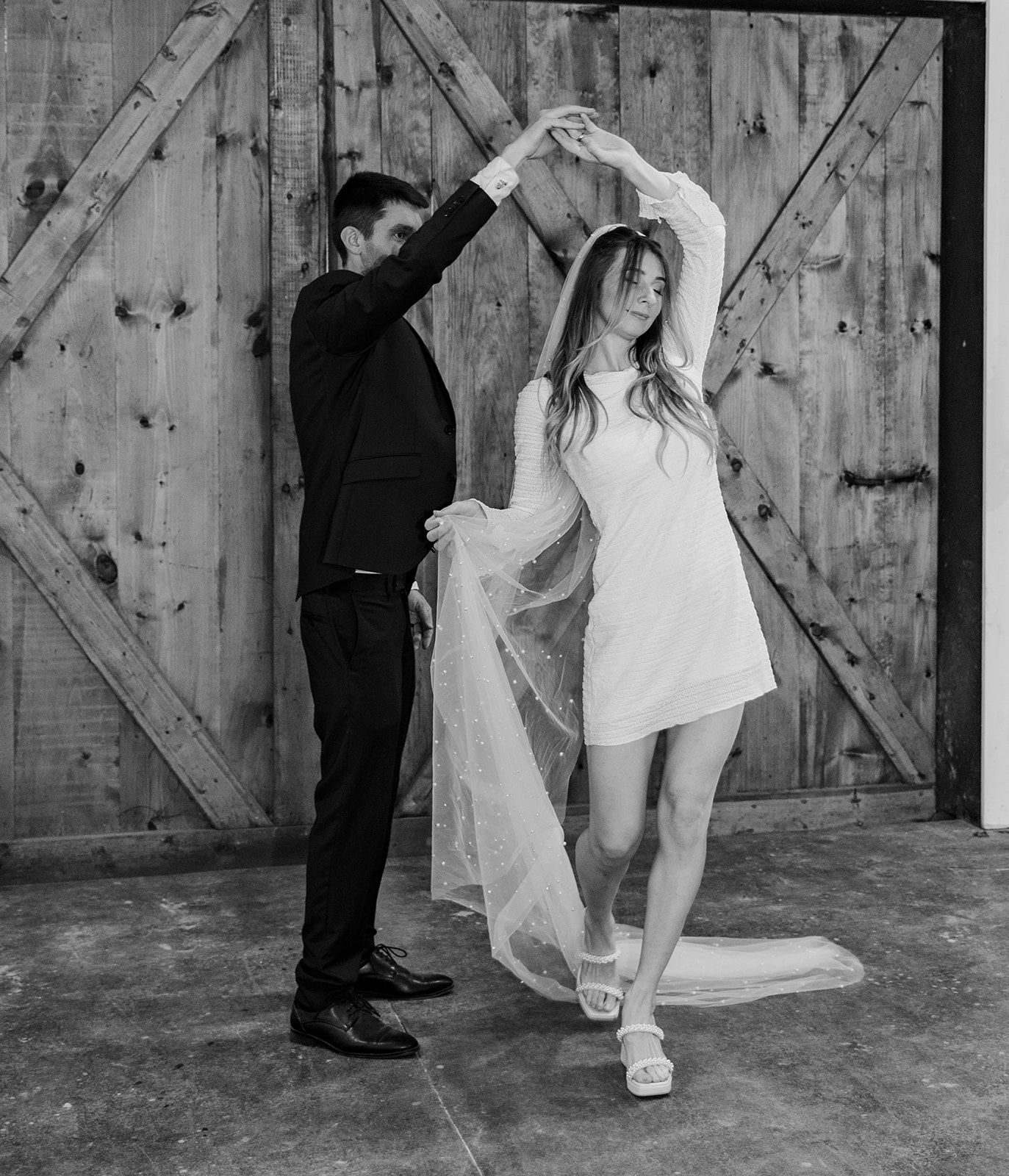 Seamless Celebrations: How On-Site Getting-Ready Rooms Enhance Your Wedding Day Experience