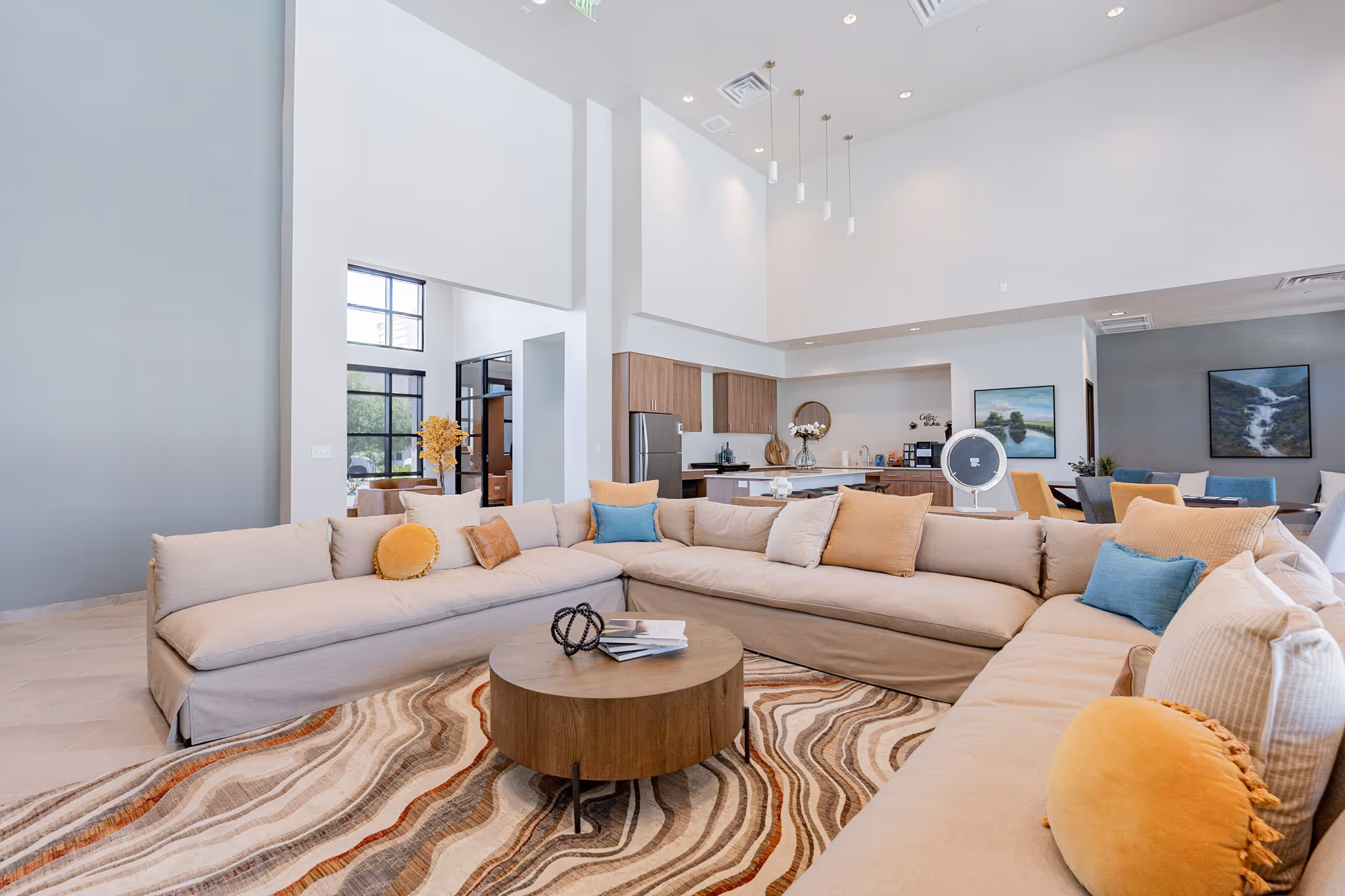 Luxury Apartments in Mesa, The Falls at Crismon Commons Apartments 