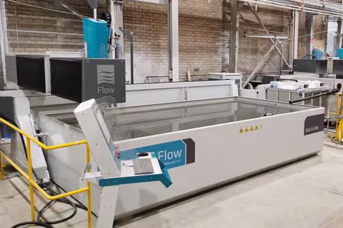 Profile view of an advanced industrial water jet cutter