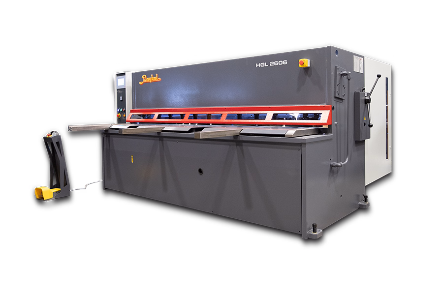 Hydraulic metal guillotine three-quarter angle shot