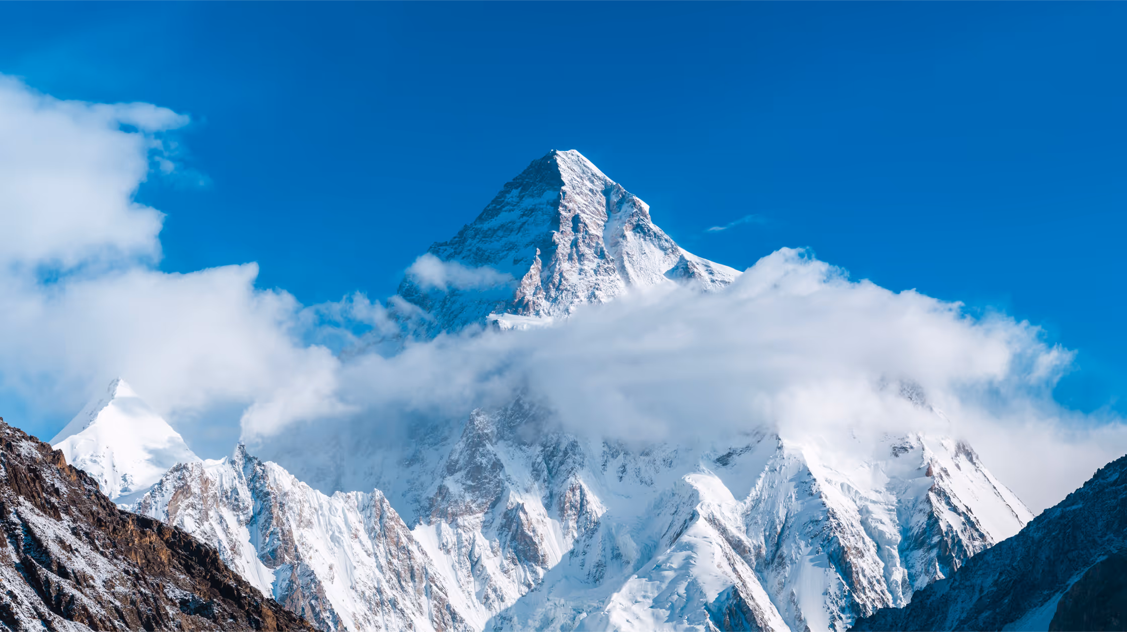 14 Peaks logo Venture capital fintech B2B & technology company