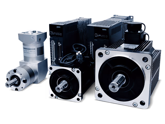 Serwonapędy i serwosterowniki Elmatic.