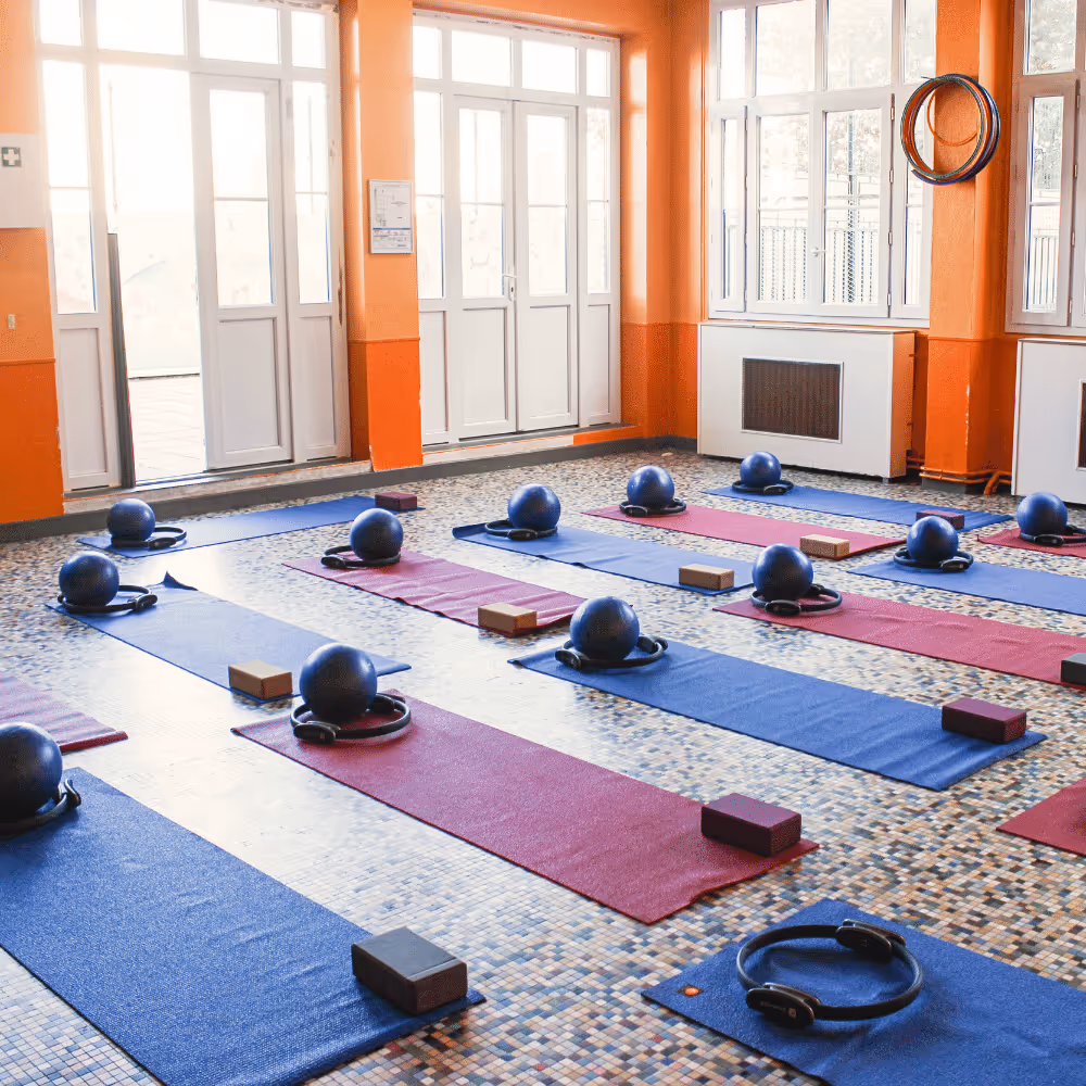 Salle de yoga, pilates, fitness à Château Rouge chez Yoze
