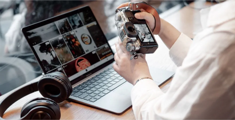 Emotionales Video-Marketing und Storytelling, das durch PAS-, FOMO- und AIDA-Techniken die Conversion-Rate erhöht.
