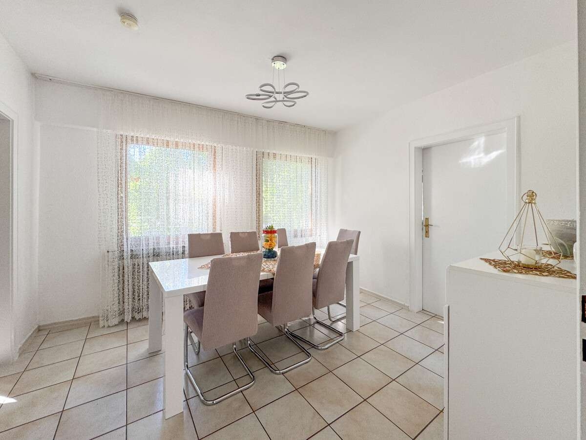 Esszimmer im 1. Obergeschoss – Mehrfamilienhaus in Worms